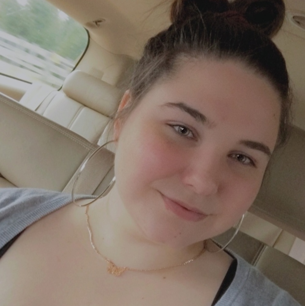 Meet your Posher, Shoshana